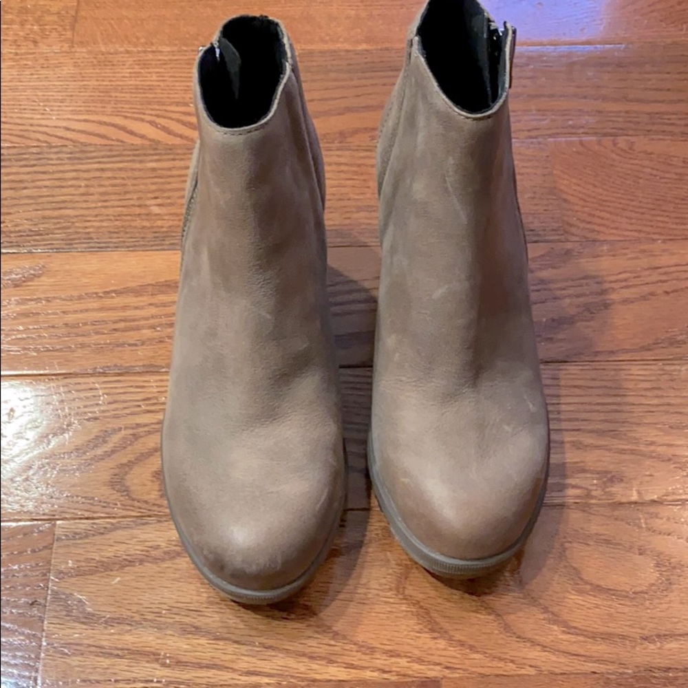 Sorel Joan of Artic Wedge II zip boot